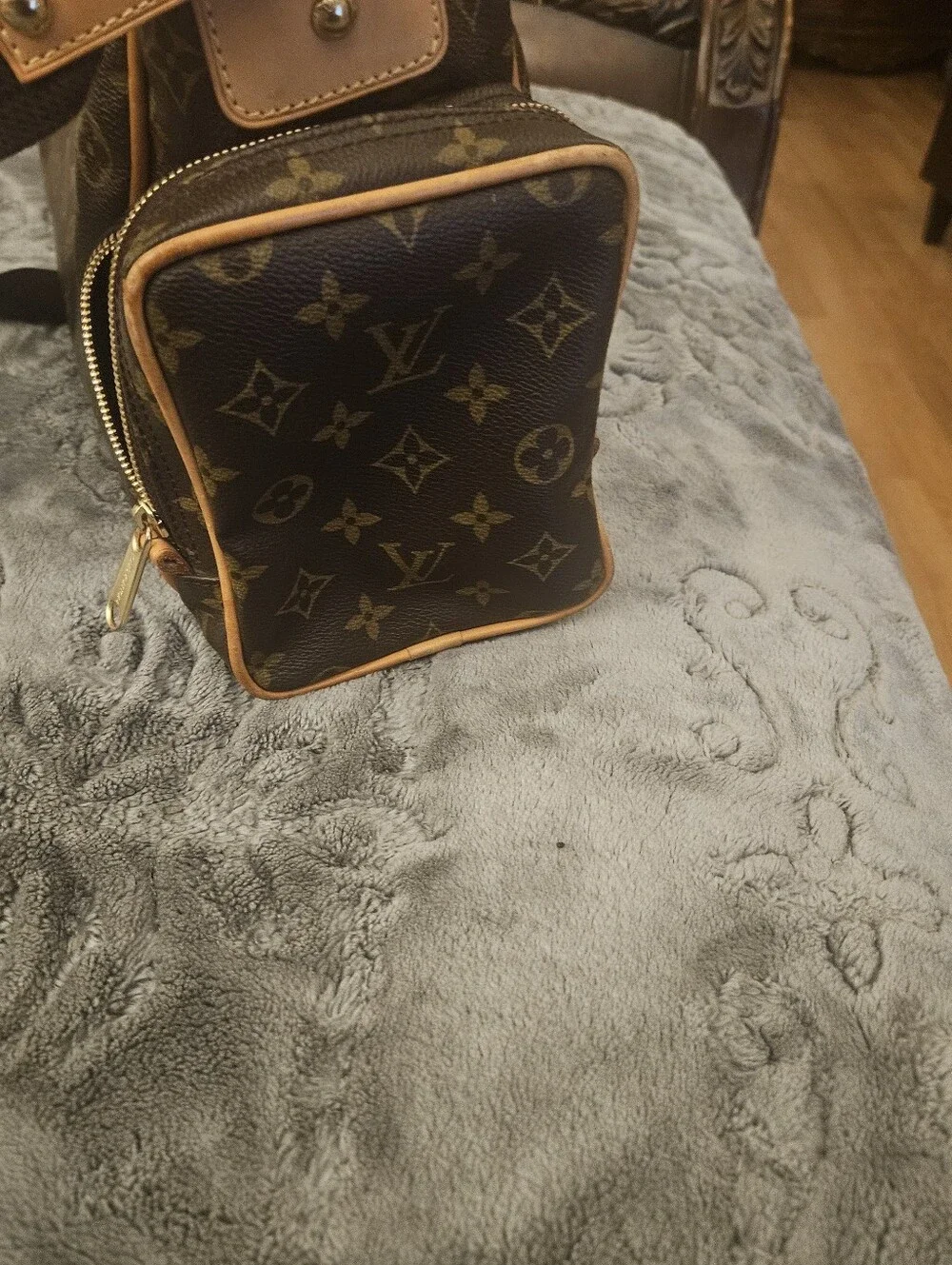 Louis Vuitton Brown Monogram Travel Shoulder Bag